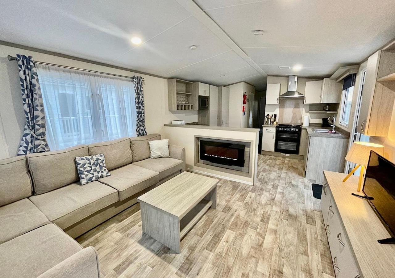 Luxury 3 Bedroom Caravan Between Perranporth And Newquay, Cornwall 뉴키 외부 사진